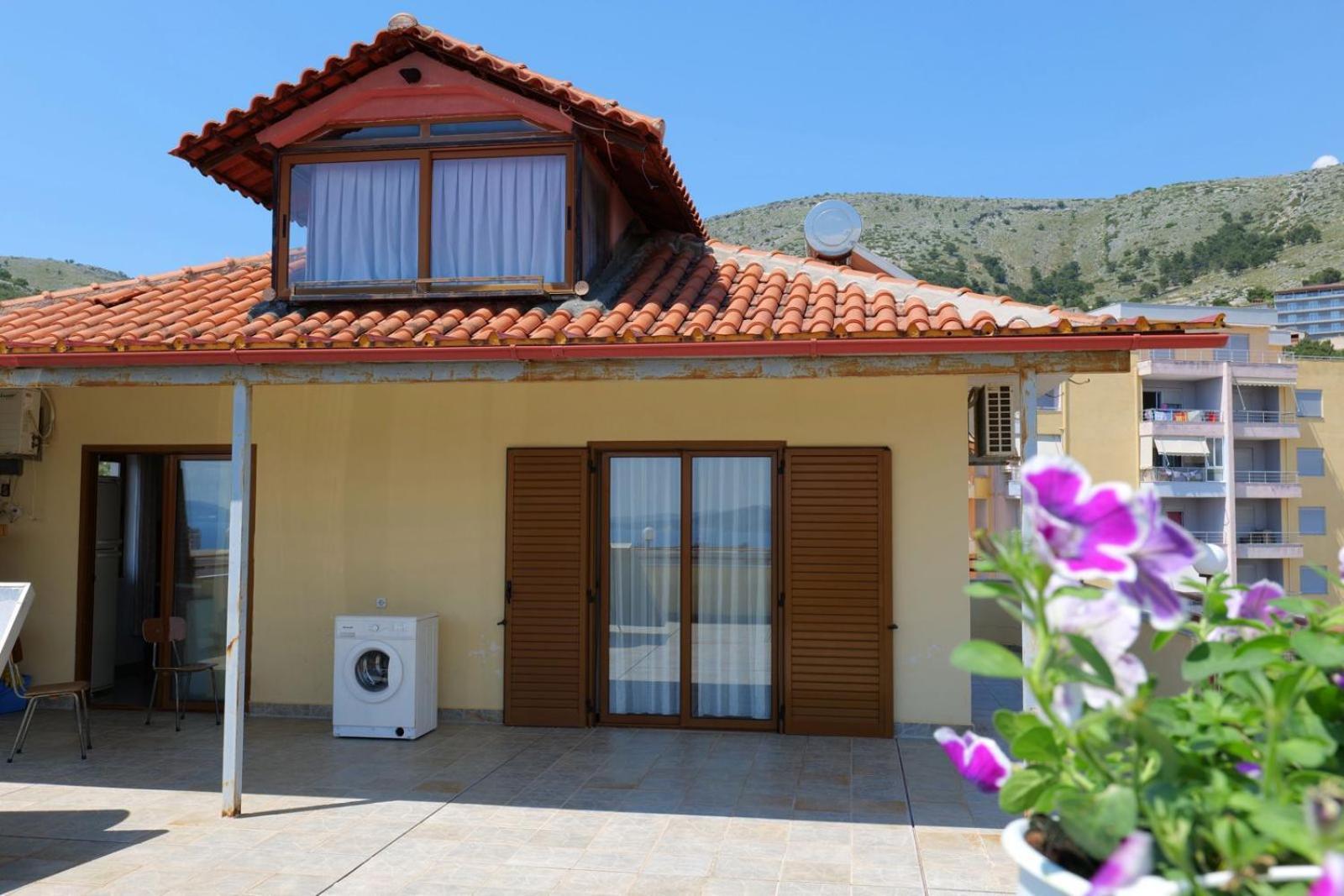 Hotel Eden Sarande Bagian luar foto