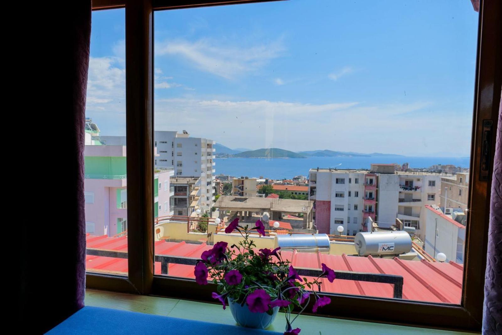 Hotel Eden Sarande Bagian luar foto