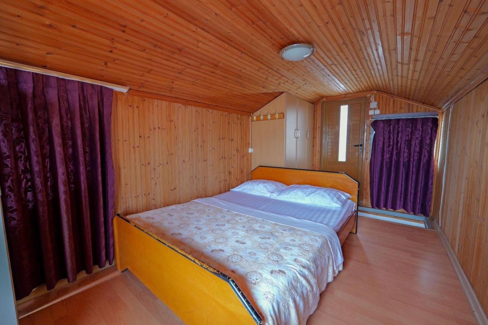 Hotel Eden Sarande Bagian luar foto