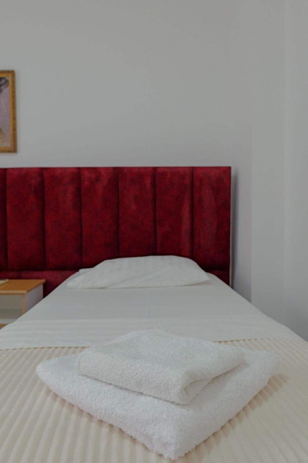 Hotel Eden Sarande Bagian luar foto
