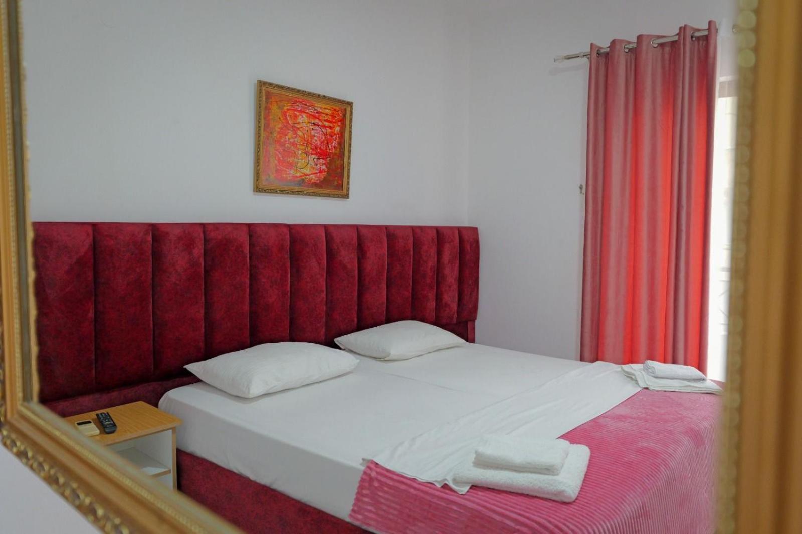 Hotel Eden Sarande Bagian luar foto