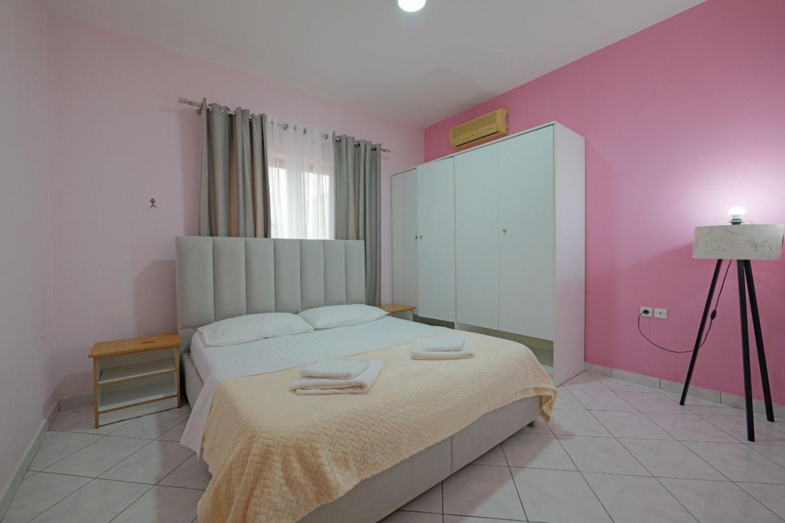 Hotel Eden Sarande Bagian luar foto